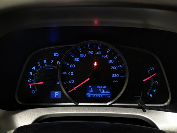 2013 Toyota RAV4 IV (XA40), белый - вид 12