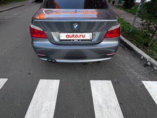 2009 BMW 5 серии 525i V (E60/E61) Рестайлинг, серый, 1050000 рублей, вид 3