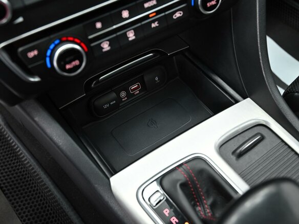 2018 Kia Optima IV Рестайлинг, чёрный, 1675000 рублей - вид 8