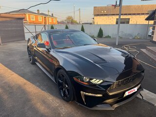 2020 Ford Mustang VI Рестайлинг, чёрный, 2400000 рублей, вид 2
