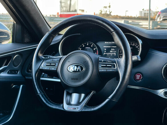 2021 Kia Stinger I Рестайлинг, белый, 2799000 рублей - вид 13