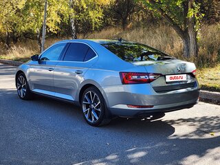 2018 Skoda Superb III, серый, 2400000 рублей, вид 5