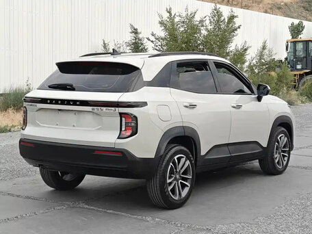 2021 Baojun RS-5, бежевый, 980000 рублей, вид 3