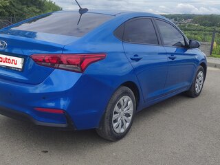 2017 Hyundai Solaris II, синий, 999999 рублей, вид 5