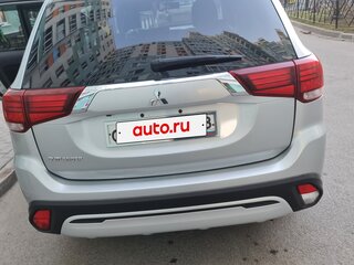 2021 Mitsubishi Outlander III Рестайлинг 3, серый, 2000000 рублей, вид 1