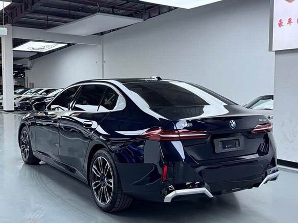 2025 BMW 5 серии Long 525Li VIII (G60/G61/G68), чёрный, 5900757 рублей - вид 20