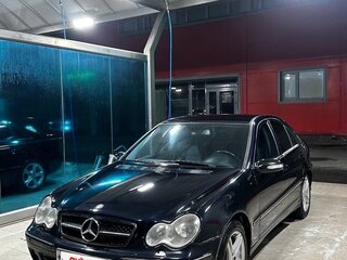 2005 Mercedes-Benz C-Класс 240 II (W203) Рестайлинг, чёрный, 545000 рублей, вид 1