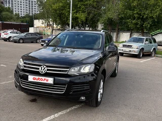 2013 Volkswagen Touareg II, чёрный, 2200000 рублей, вид 1