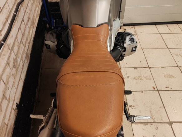 2016 BMW R Nine T Scrambler, серебристый, 1200000 рублей - вид 1