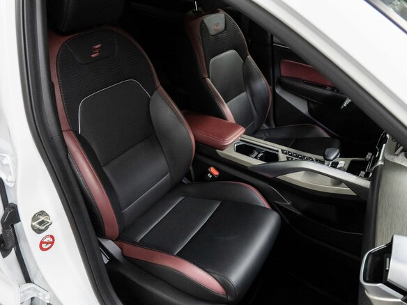 2023 Geely Coolray I, белый, 1899000 рублей - вид 16