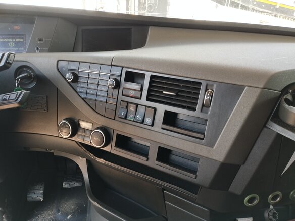 2018 Volvo FH, красный, 5584500 рублей - вид 7