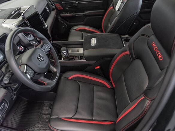2026 Ram 1500 RHO V Рестайлинг, зелёный, 11840000 рублей - вид 16