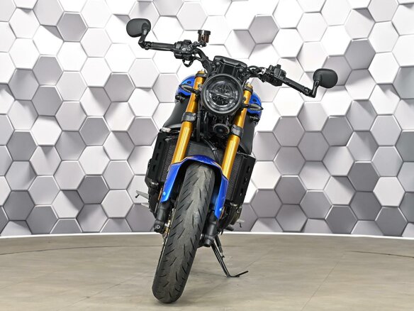 2022 Yamaha XSR900, синий, 1099000 рублей - вид 4