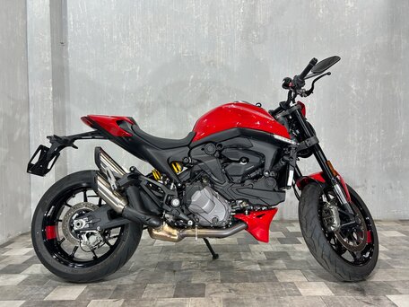 2023 Ducati Monster 937, красный, 989000 рублей, вид 1