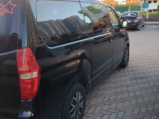 2008 Hyundai H-1 II, чёрный, 1250000 рублей, вид 4