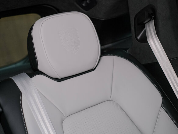 2025 Porsche Cayenne GTS Coupé III Рестайлинг, чёрный, 25690000 рублей - вид 31