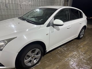 2012 Chevrolet Cruze I, белый, 620000 рублей, вид 5