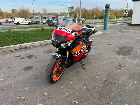 2009 Honda CBR 1000 RR/RA Fireblade, оранжевый, 650000 рублей