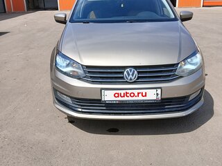 2017 Volkswagen Polo V Рестайлинг, золотистый, 1499999 рублей, вид 1