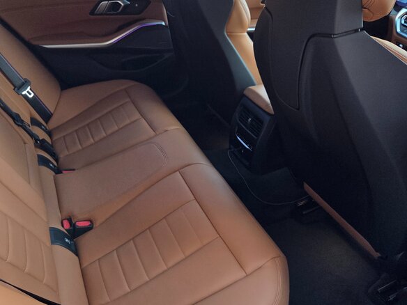 2022 BMW 3 серии M340i VII (G2x), чёрный, 5950000 рублей - вид 31