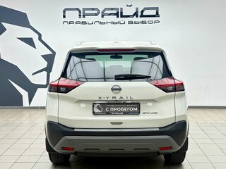 2020 Nissan Rogue III, белый, 2720000 рублей, вид 4