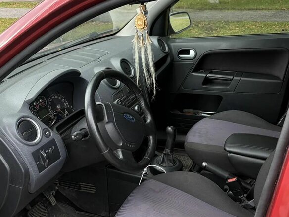 2007 Ford Fusion I Рестайлинг, красный, 375000 рублей - вид 4