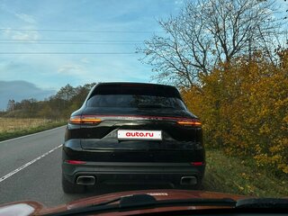2018 Porsche Cayenne III, чёрный, 4600000 рублей, вид 5