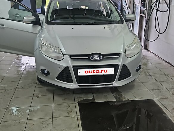 2012 Ford Focus III, серебристый, 500000 рублей - вид 2