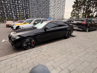 2014 BMW 5 серии 520i VI (F10/F11/F07) Рестайлинг, чёрный, 1999999 рублей, вид 5