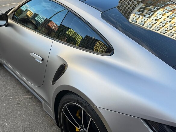 2021 Porsche 911 Turbo S VIII (992), серый, 21000000 рублей - вид 4