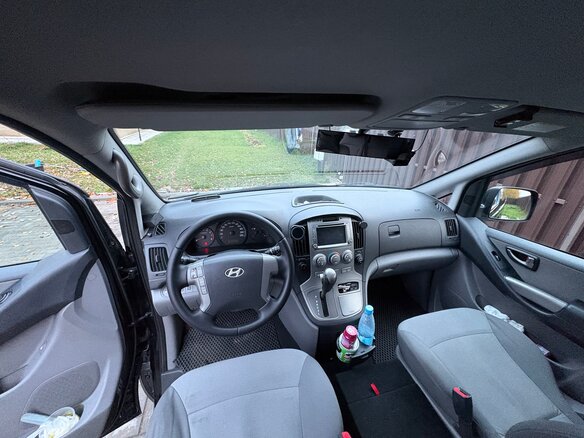 2011 Hyundai H-1 II, чёрный, 1500000 рублей - вид 13