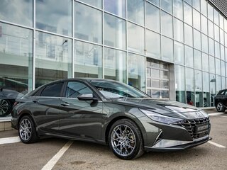 Hyundai Avante VII