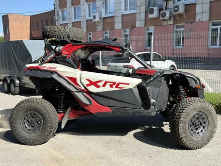 2023 BRP Can-Am Maverick X RC Turbo RR, пурпурный, 2900000 рублей, вид 3