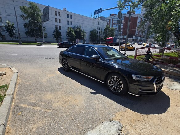 2020 Audi A8 Long 55 TFSI IV (D5), чёрный, 4250000 рублей - вид 8