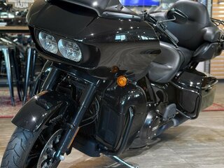 2024 Harley-Davidson Road Glide Limited, чёрный, 3200000 рублей, вид 4