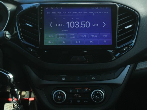 2018 Lada (ВАЗ) Vesta I, чёрный, 850000 рублей - вид 17