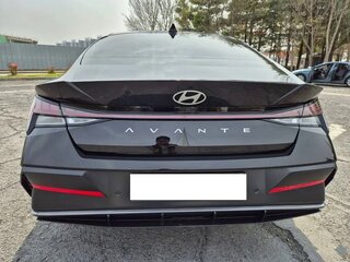 2023 Hyundai Avante VII Рестайлинг, чёрный, 1783000 рублей, вид 5