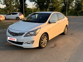 2015 Hyundai Solaris I Рестайлинг, белый, 985000 рублей, вид 1