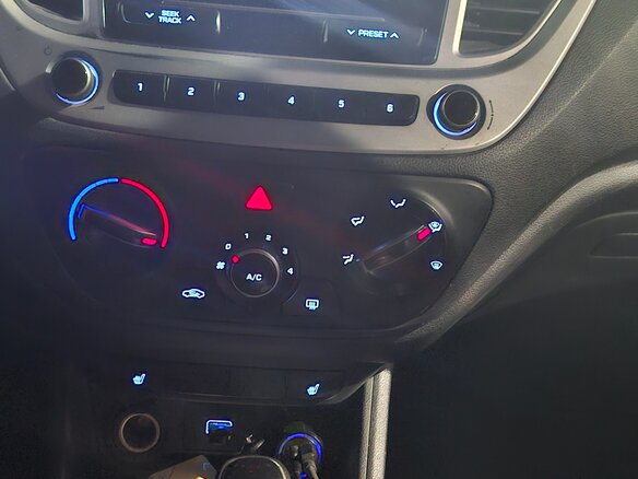 2019 Hyundai Solaris II, белый, 980000 рублей - вид 9