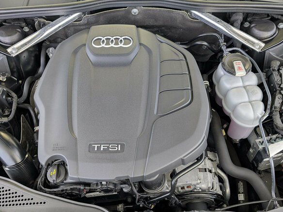 2022 Audi A4 35 TFSI V (B9) Рестайлинг, чёрный, 3950000 рублей - вид 8