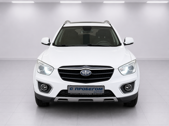 2018 FAW Besturn X80 I, белый - вид 1