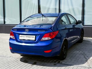 2013 Hyundai Solaris I, синий, 729000 рублей, вид 5