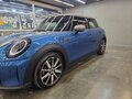 2022 Mini Hatch Cooper III (F55/F56) Рестайлинг 2, синий, 3000000 рублей - вид 8