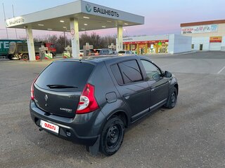 2011 Renault Sandero I, серый, 620000 рублей, вид 4