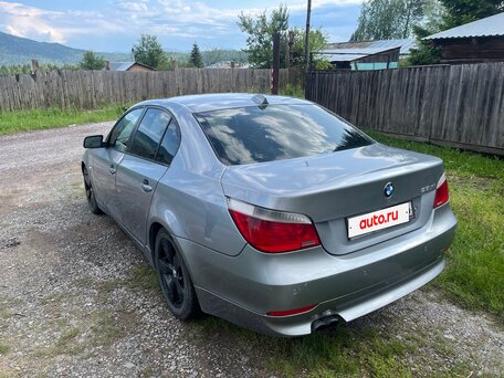 2006 BMW 5 серии 525xi V (E60/E61), серый, 900000 рублей, вид 4