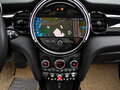 2022 Mini Hatch Cooper III (F55/F56) Рестайлинг 2, серебристый, 1860000 рублей - вид 11