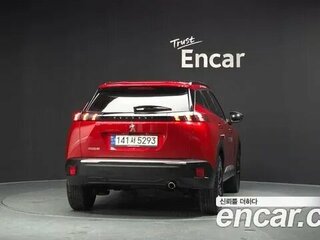 2023 Peugeot 2008 II, пурпурный, 1895000 рублей, вид 4