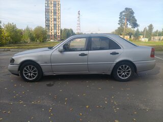 1994 Mercedes-Benz C-Класс 220 I (W202), серебристый, 220000 рублей, вид 5
