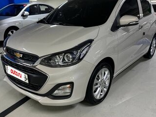2020 Chevrolet Spark IV Рестайлинг, бежевый, 1200000 рублей, вид 1