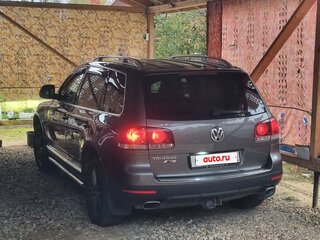 2008 Volkswagen Touareg I Рестайлинг, серый, 950000 рублей, вид 4